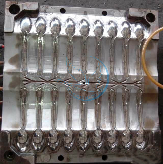 disposible fork and knife making mold